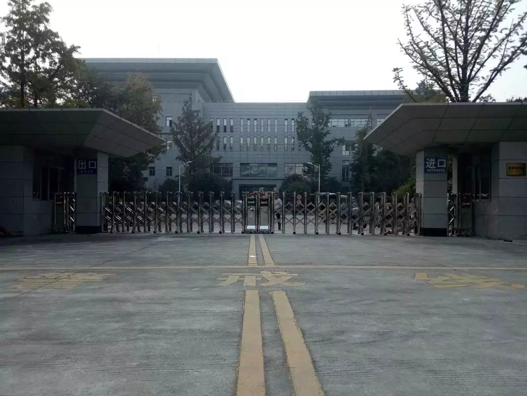 海安县海安县四川消防总队伸缩门